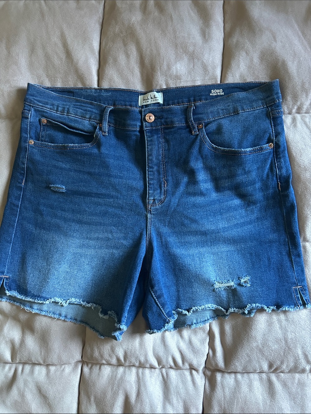 Nicole Miller SOHO high rise stretch denim shorts size 14